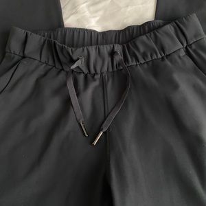 Lululemon On The Fly Pants Size 4